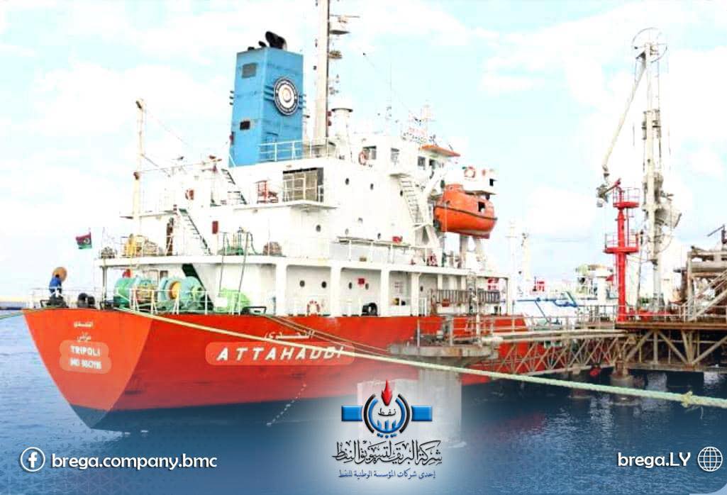 وصول ناقلة محمّلة بالغاز المسال إلى ميناء بنغازي