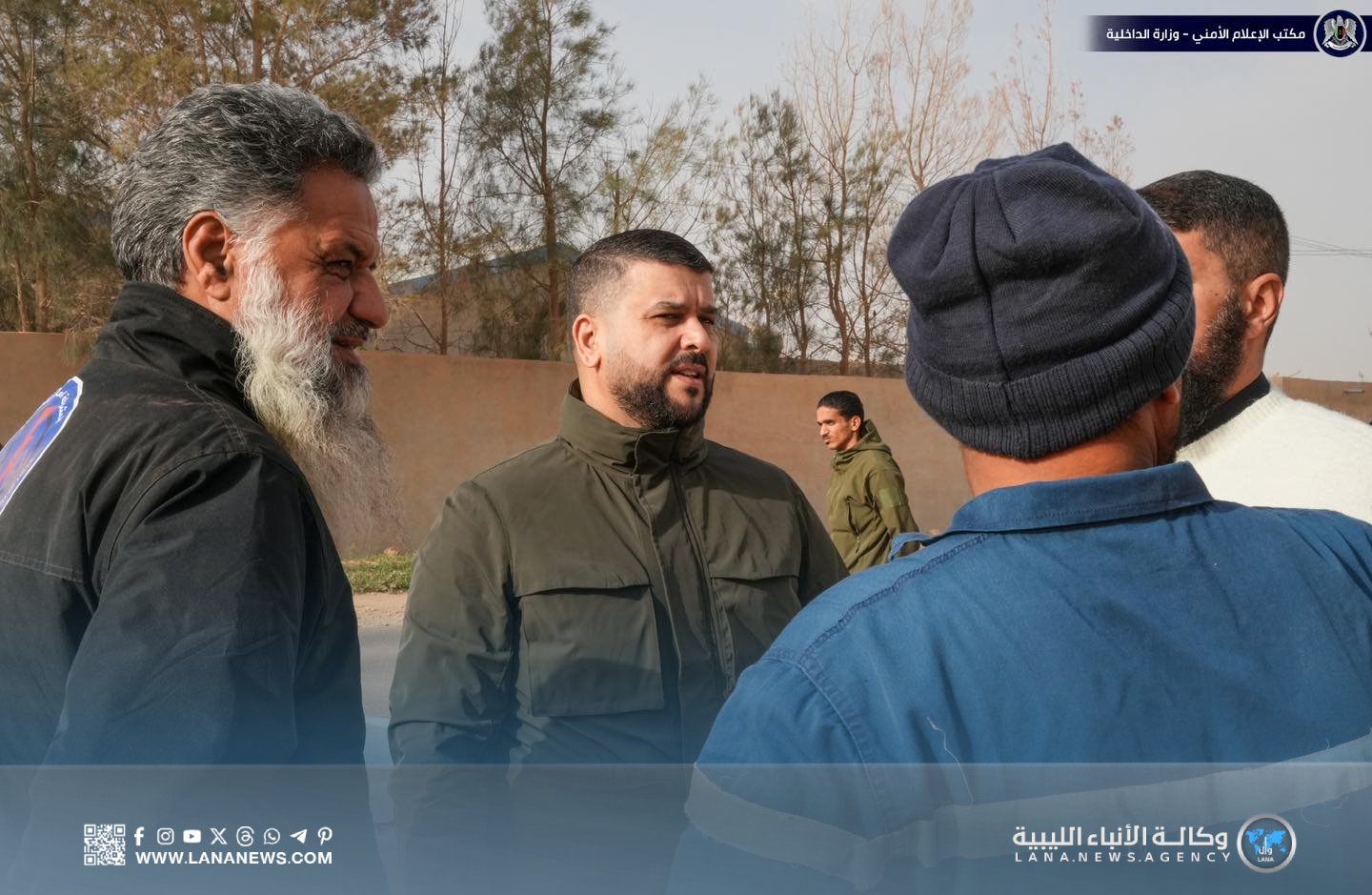 رئيس لجنة الطوارئ يتفقد شبكة الكهرباء في منطقة سيدي خليفة ببنغازي