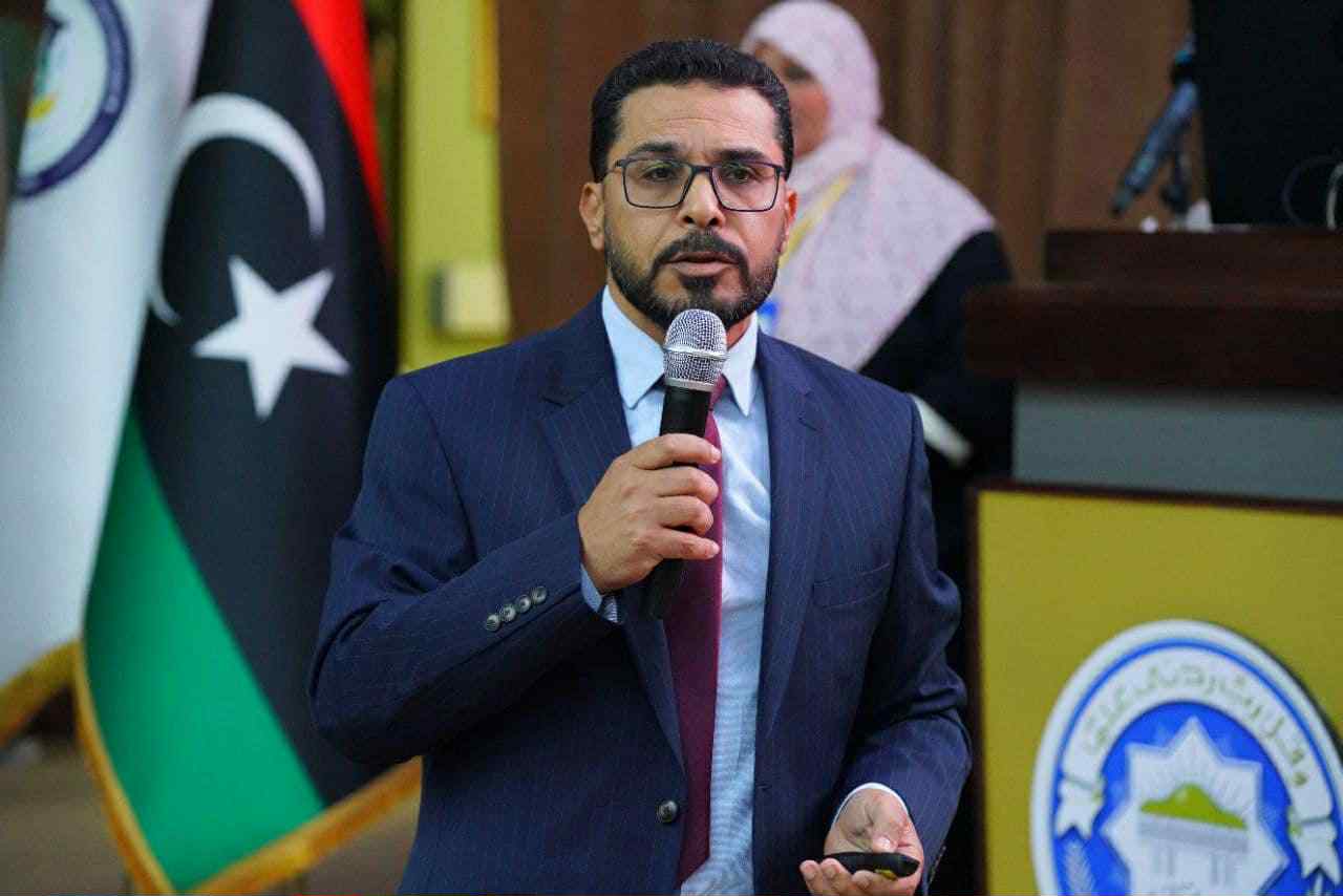 الخمري: تعثر الصيانة يحرم أطفالًا من زراعة القوقعة