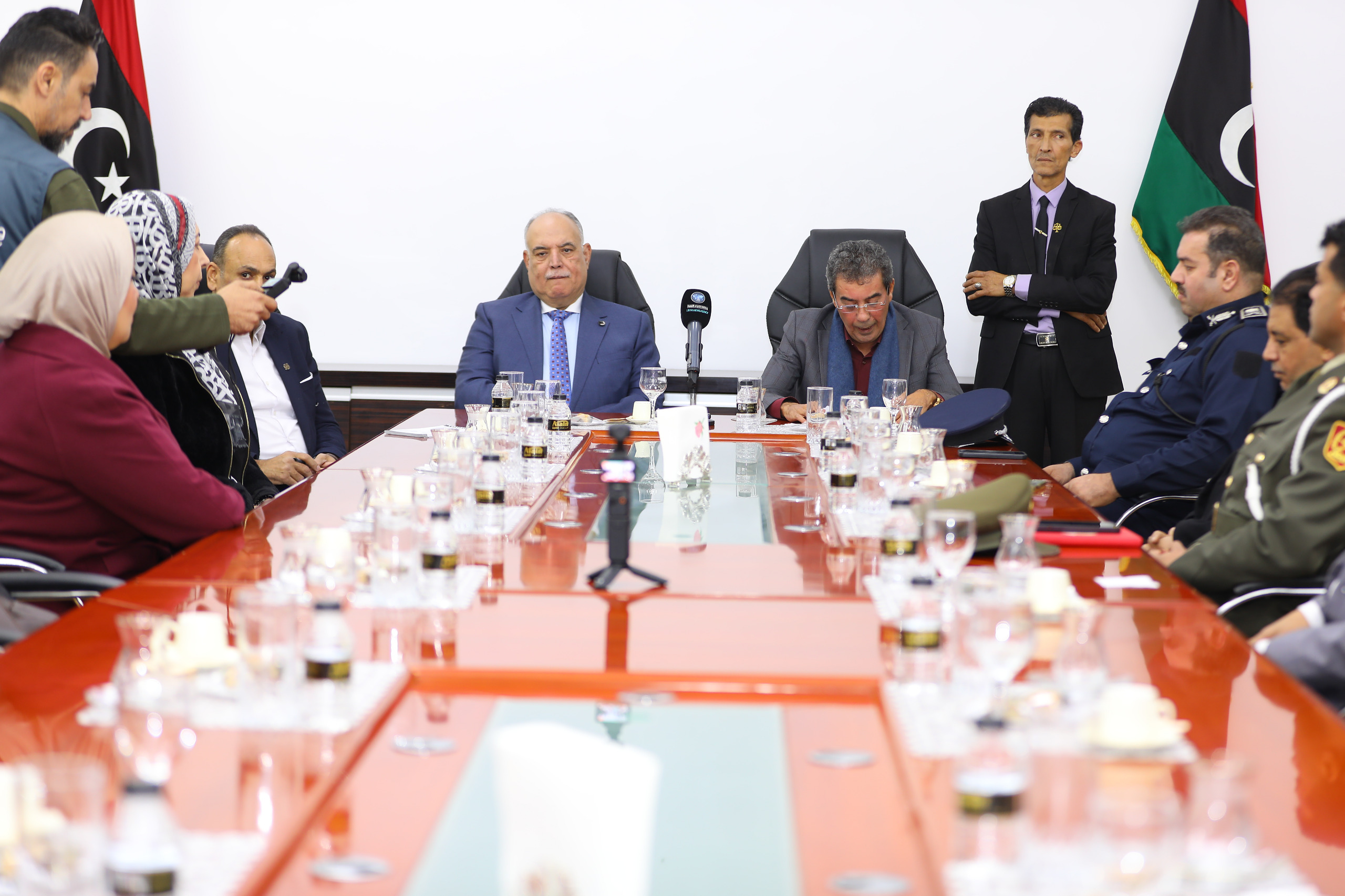 اللجنة الوطنية لمتابعة أوضاع السجناء والسجون تبحث آليات التنسيق مع محكمة استئناف بنغازي