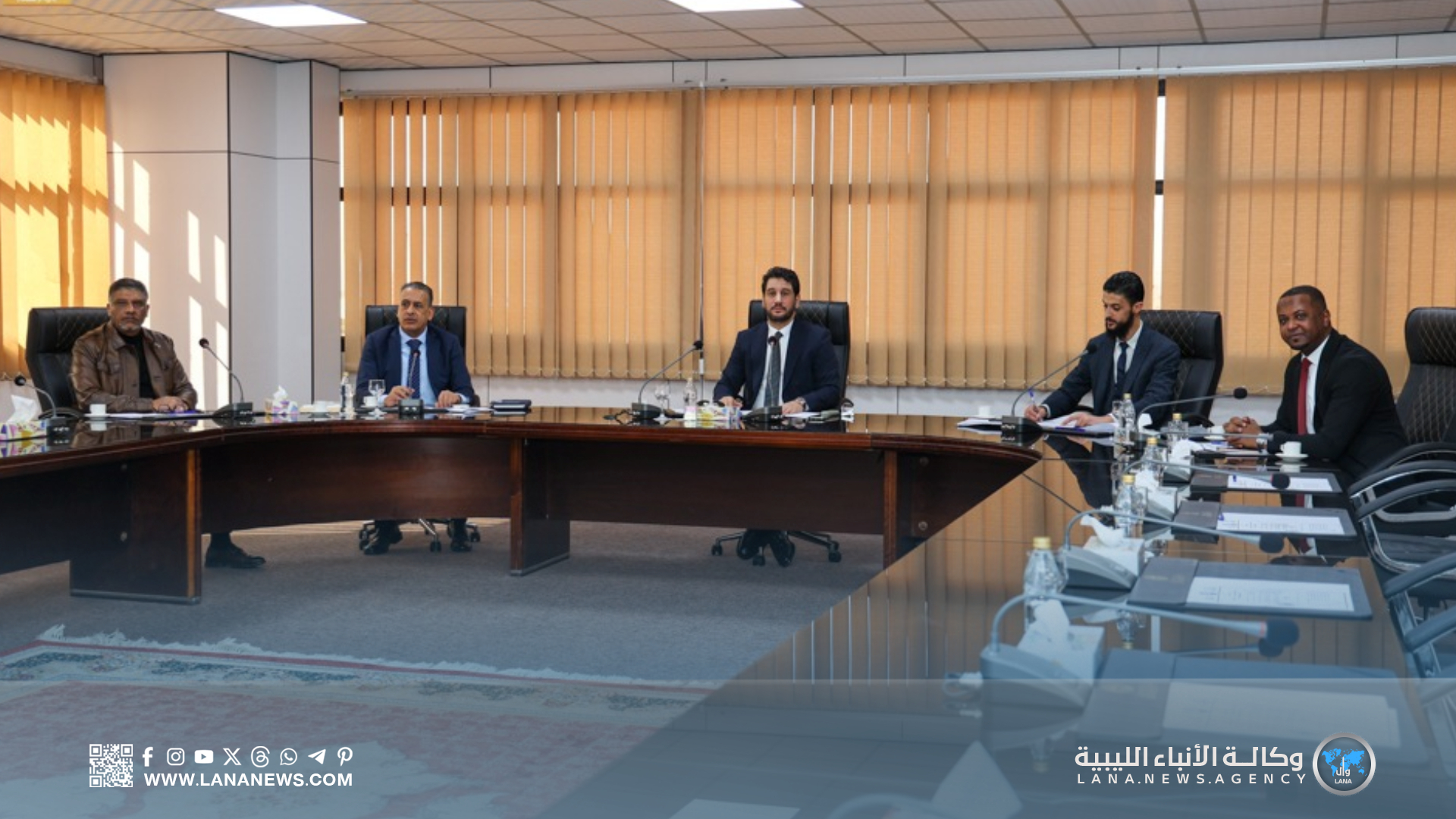 بدء أعمال اللجنة البرلمانية المكلفة بالتحقيق في الأزمة النقدية