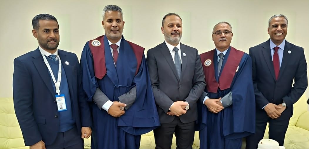 جامعة بنغازي تحقق إنجازًا علميًا في كيمياء البوليمرات مع تطبيقات طبية وبيئية متقدمة