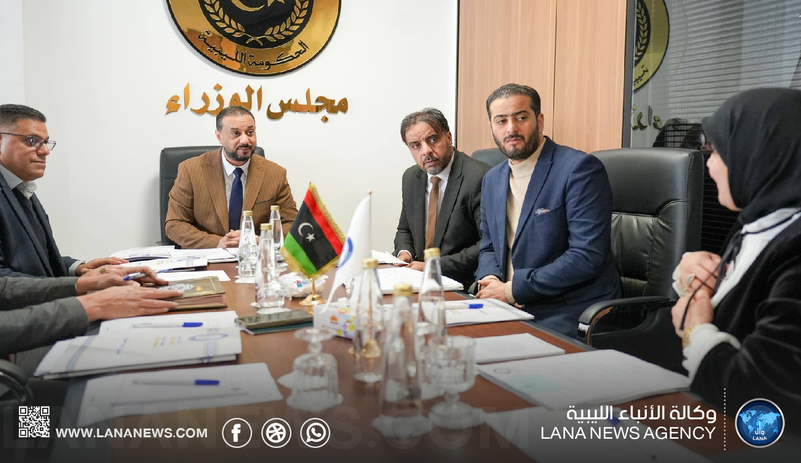 المسماري يبحث تطوير الأداء الوظيفي وتسوية أوضاع الموظفين