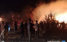 السيطرة على حريق بمزارع في ضواحي مدينة غات