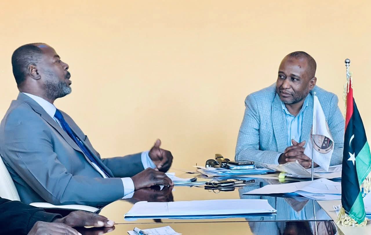 بلدية غات تبحث البدء في تطوير المخطط العمراني