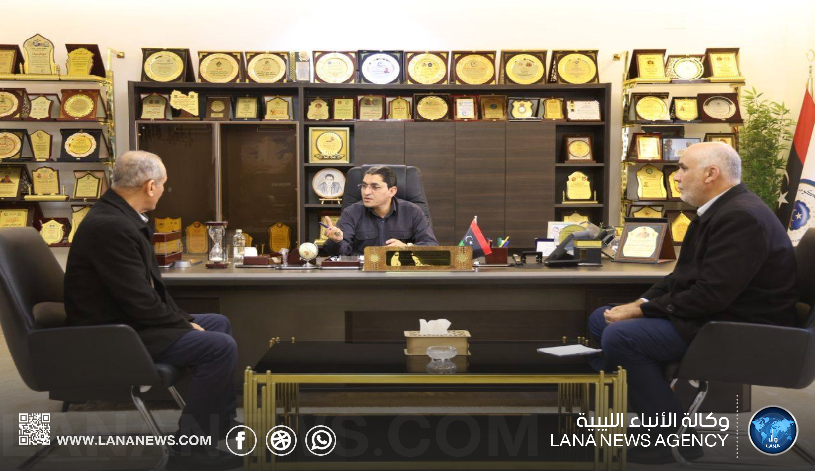 وزير العمل والتأهيل يبحث أوضاع مكتب سرت ويُوجه بحل المختنقات