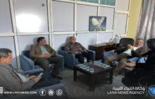 بلدية سرت تُتابع ملف الاتصالات الهاتفية والبريدية وتحسين التغطية