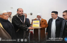 وزارة الصحة تكرم أسرة شهيد الواجب منصور عقيلة