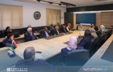 الأديب والكاتب الصحفي 