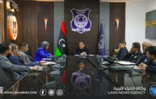 أبوزريبة يناقش تعزيز تطبيق المعايير الصحية في اجتماع الداخلية