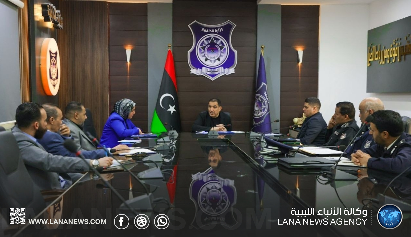 أبوزريبة يناقش تعزيز تطبيق المعايير الصحية في اجتماع الداخلية