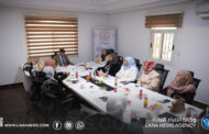 وزير الخدمة المدنية يُؤكد دعم تمكين المرأة في القطاع العام