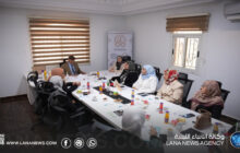 وزير الخدمة المدنية يُؤكد دعم تمكين المرأة في القطاع العام