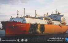 تجدد التحذيرات من انفجار حمولة الناقلة الروسية المتضررة قبالة الساحل الليبي