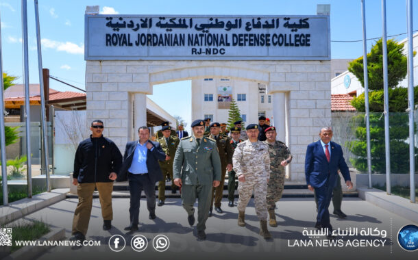 رئيس الأركان الجيش يتفقد مؤسسات عسكرية أردنية ويُشيد بمستواها