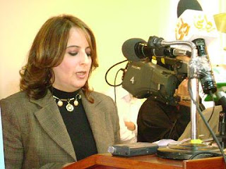 ليلى النيهوم.. تجربة إبداعية عابرة للحدود بين الشعر والترجمة والفنون البصرية