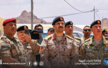 رئيس الأركان يتابع تدريبات القوات المسلحة الليبية في الأردن