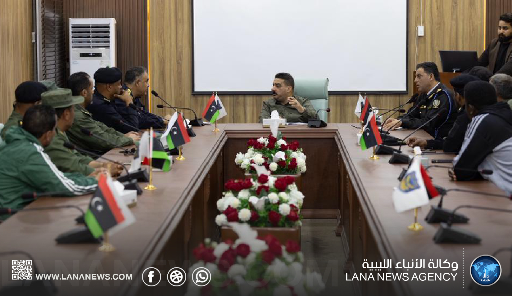 مدير عام الجمارك يبحث أوضاع المتدربين بدورة تغيير المسار