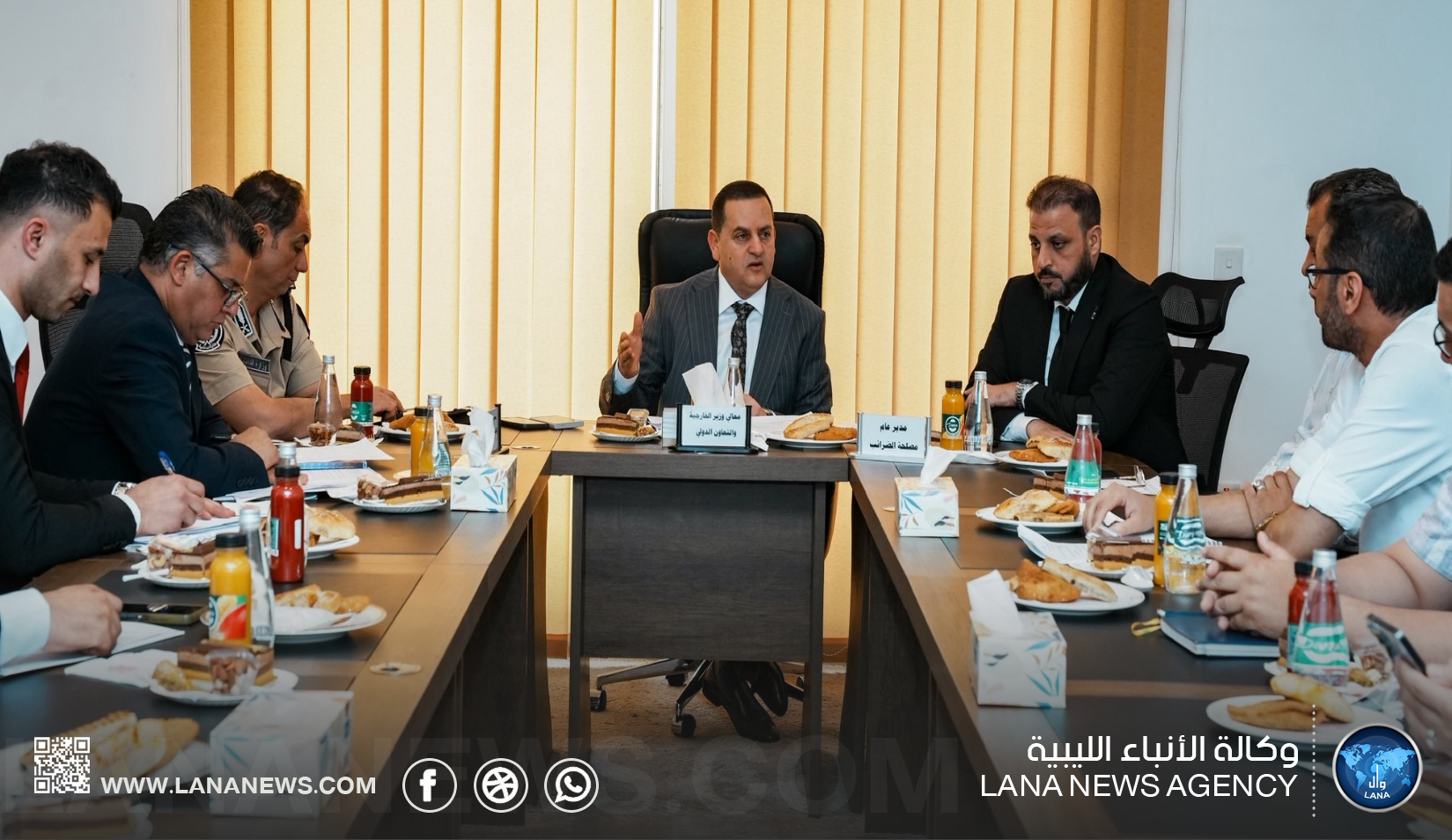 الحويج يبحث مع الضرائب والجوازات تفعيل الرقم الضريبي للأجانب