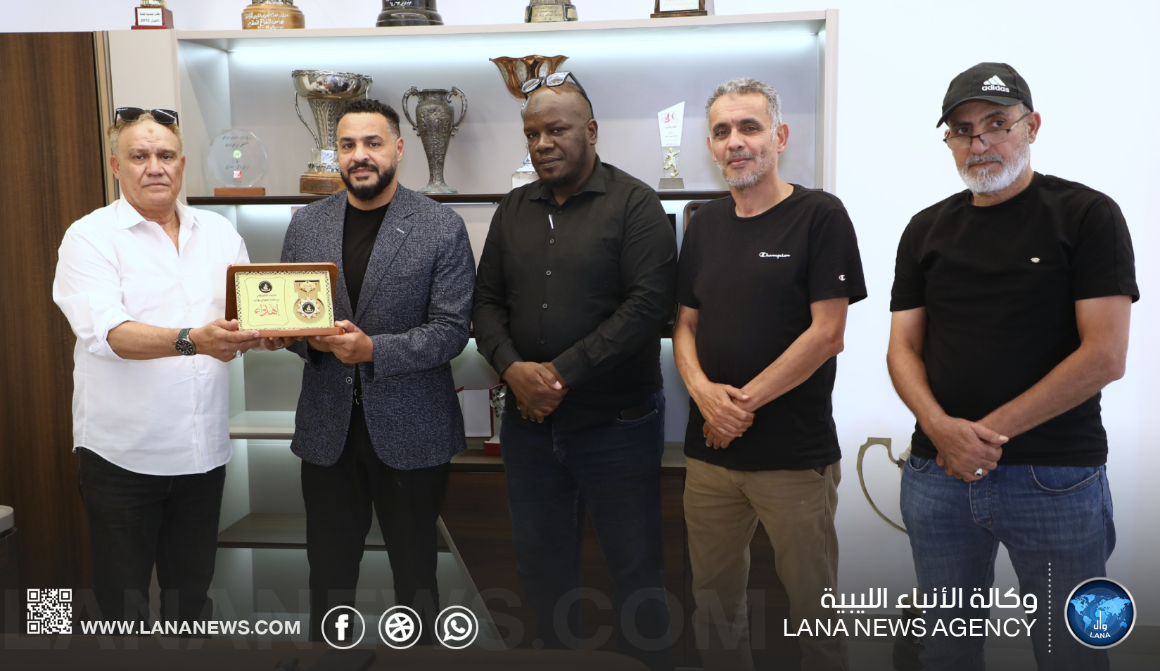 الأهلي بنغازي يتسلم وسام الاتحاد الإفريقي لرياضات 