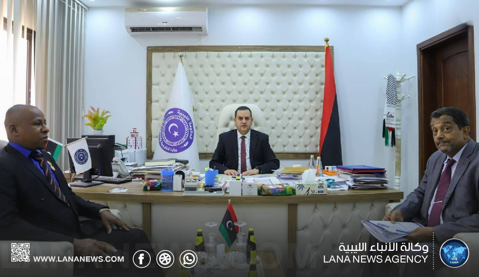 وزير الخارجية يبحث تفعيل منفذ إيسين الحدودي