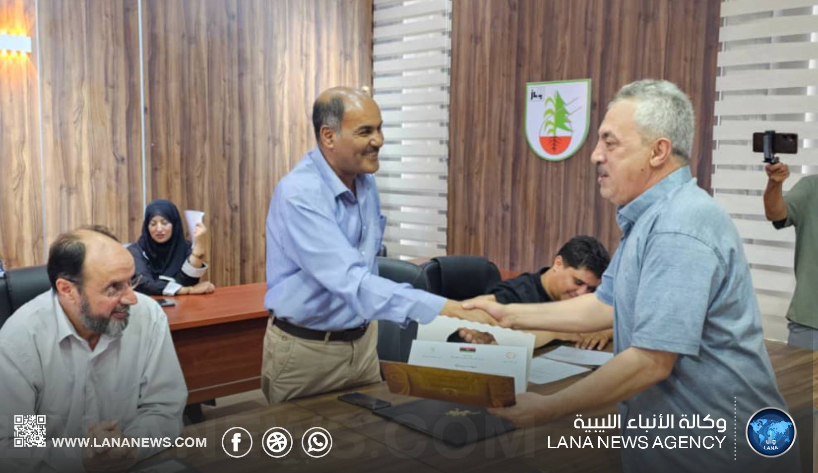 تكريم الباحثين والمزارعين تقديرا لنجاح أصناف القمح المحسنة