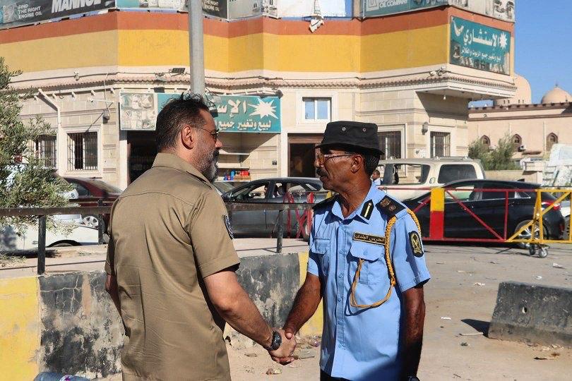 مديرية أمن بنغازي الكبرى تنظم محطات الوقود وتحد من تداعيات الأزمة