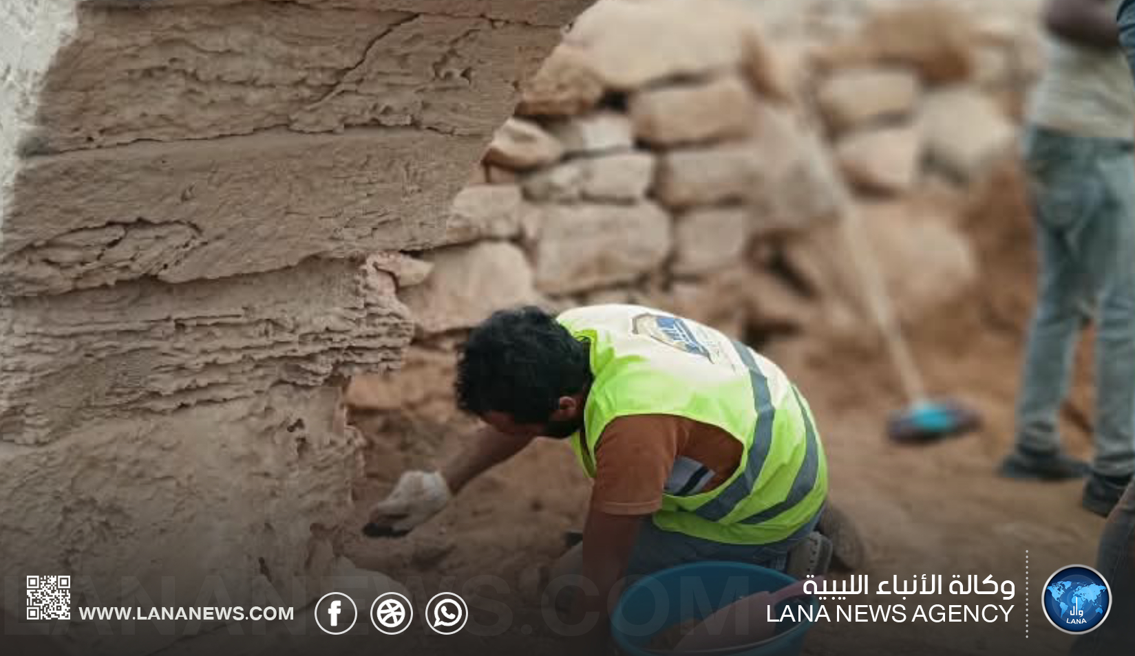 مراقبة آثار بنغازي تشرع في ترميم أحد الأقواس الأثرية بقصور الغليثة