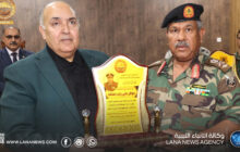 رئيس ديوان مجلس النواب يكرم مدير مكتب القائد الأعلى السابق اللواء عوض علي رجب