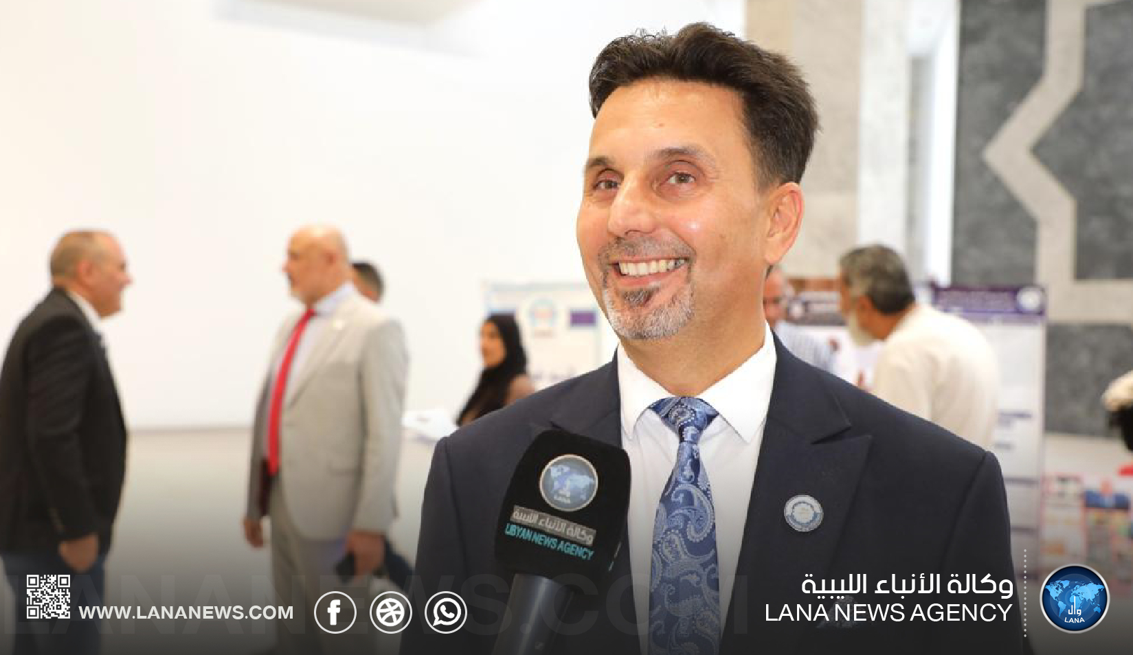 كلية الآداب بجامعة بنغازي تعرّف الطلبة الجدد بتخصصاتها ومخرجاتها التعليمية