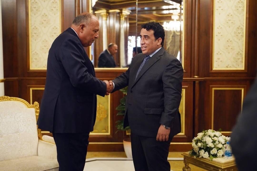 رئيس المجلس الرئاسي يستقبل وزير الخارجية المصري والوفد المرافق له