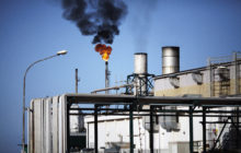وزير النفط: إنتاج ليبيا النفطي ارتفع إلى ( 700 ) ألف برميل