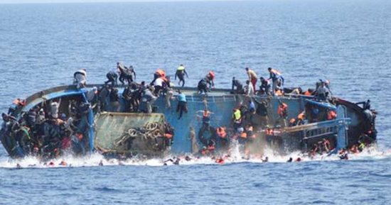 سوريا.. انتشال جثث 15 مهاجرا غرق زورقهم قبالة طرطوس