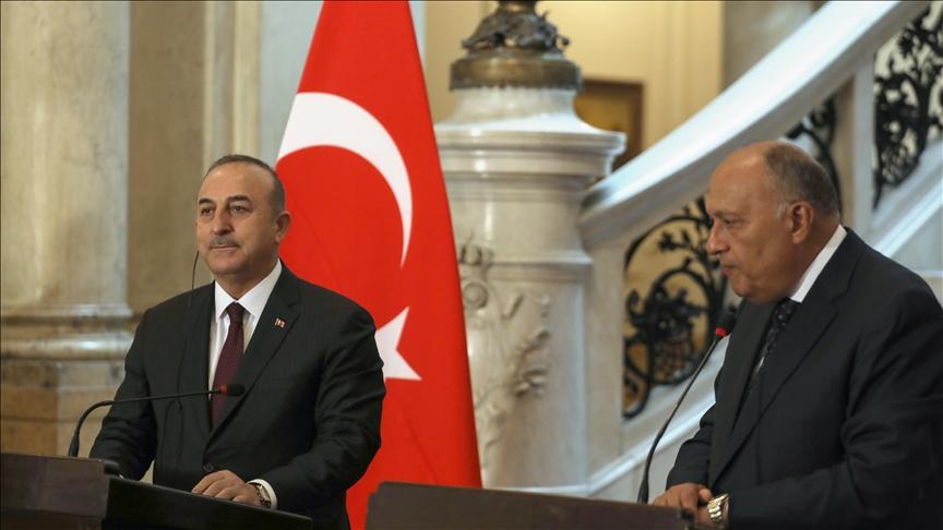 وزيري خارجية تركيا ومصر يُؤكدان رفع مستوى العلاقات إلى مستوى السفراء قريبًا