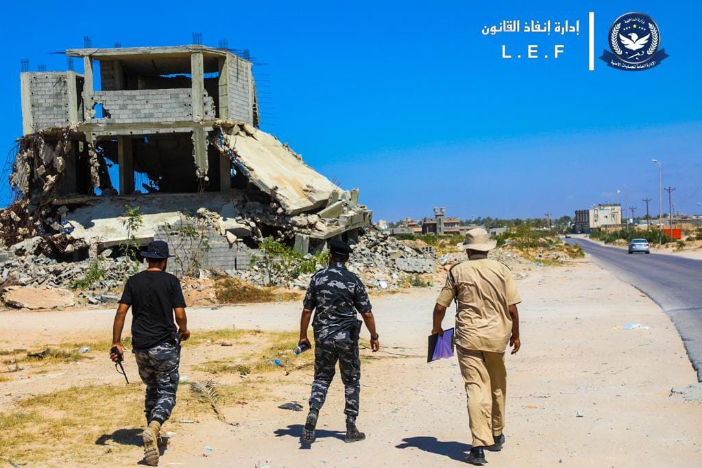 إدارة إنفاذ القانون تُحدد المباني المخالفة بزليتن لإزالتها