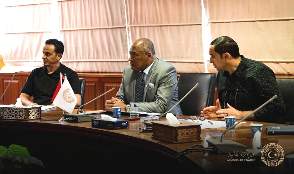وزير المالية يُتابع الخطة التدريبية للوزارة والجهات التابعة لها