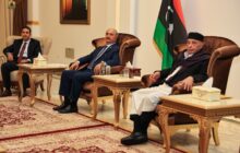 بحضور 90 نائب .. القائد العام يلتقي رئيس مجلس النواب بمقر القيادة العامة