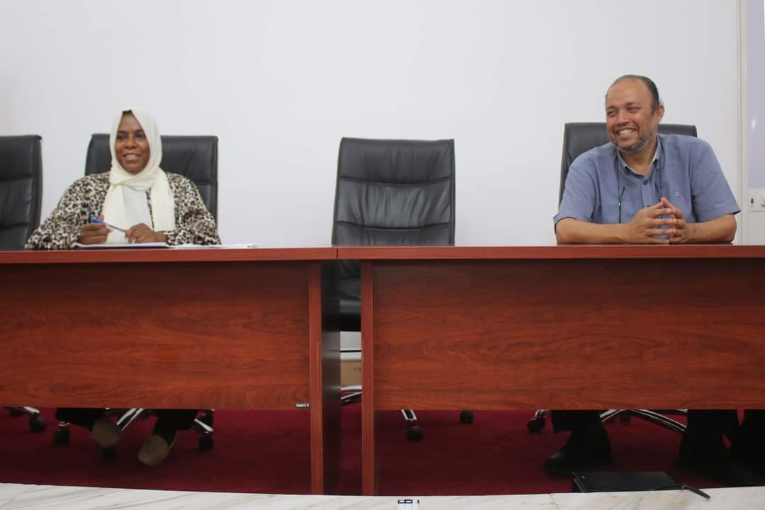 بنغازي| بحث آلية عمل أقسام الأمومة والطفولة بمكتب الرعاية الصحية الأولية