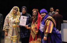 مهرجان بنغازي للفنون المسرحية يختتم فعالياته وسط أجواء احتفالية وتكريم فرق وفنانين