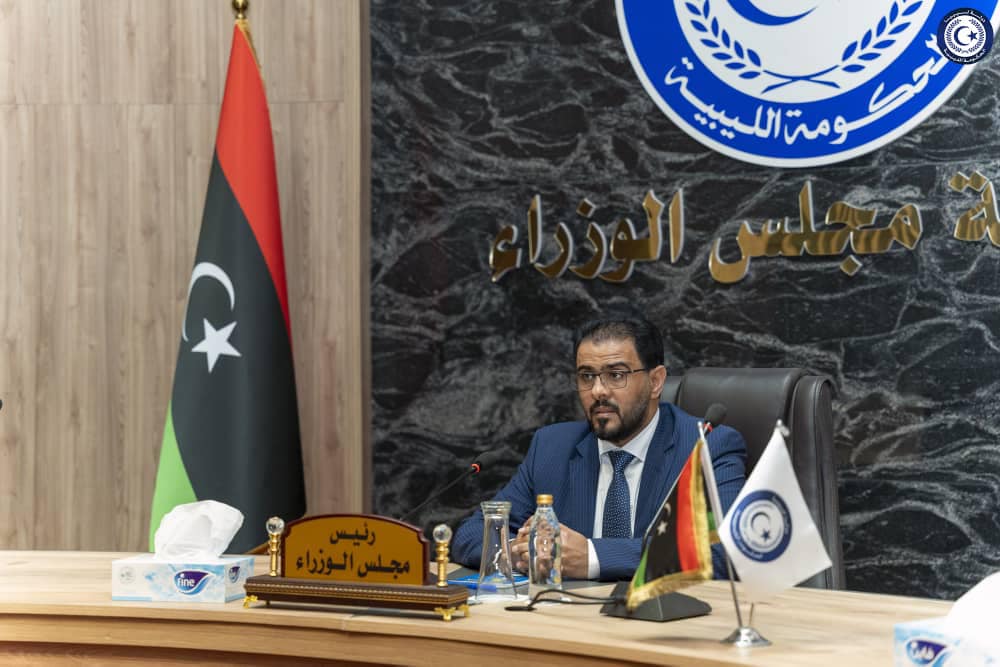 حمّاد يُشرِع في استكمال مشاريع الإسكان العام لـ 25.000 وحدة سكنية في ربوع البلاد