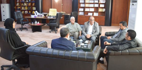 اجتماع موسع بسرت بحضور عضوي عن الدائرة لمتابعة ملف إعادة إعمار المدينة