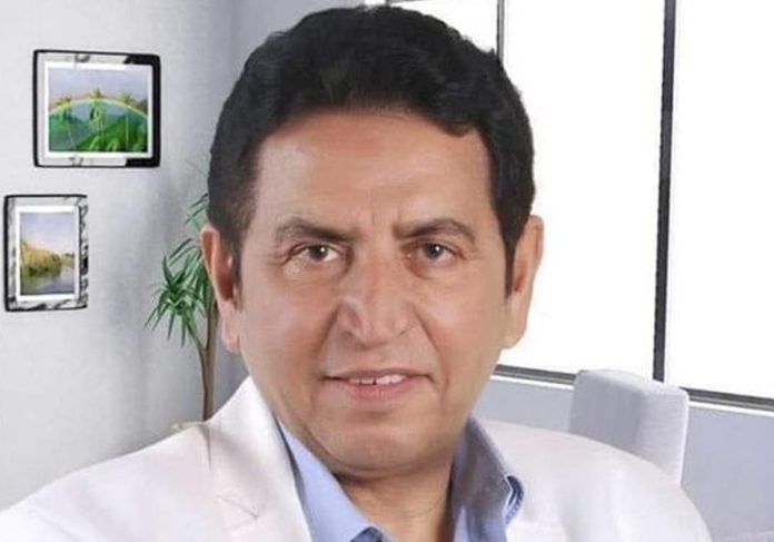 رحيل الشاعر كريم العراقي عن عمر ناهز 68 عامًا