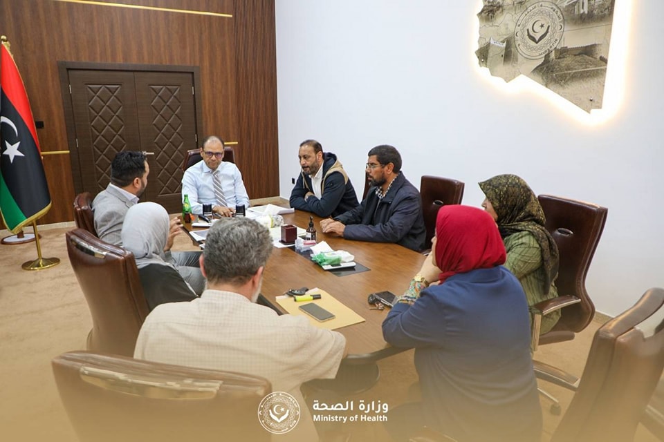 الوزير عثمان عبد الجليل يشدد على ضرورة الاهتمام بالأطفال المصابين بالأورام
