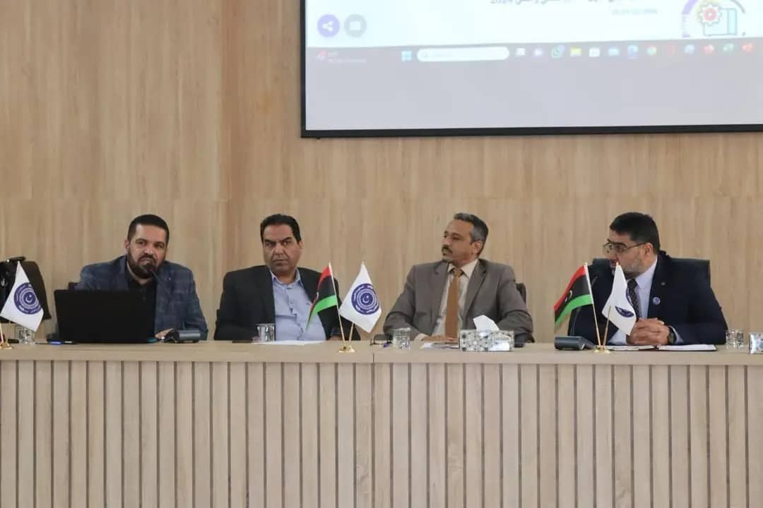 وزير التعليم التقني والفني يترأس اجتماع عمداء كليات التقنية ومديري المعاهد التقنية العليا