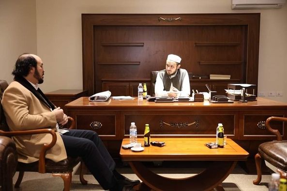 اجتماع رئيس الهيئة العامة للأوقاف والشؤون الإسلامية مع النائب أحمد الشارف