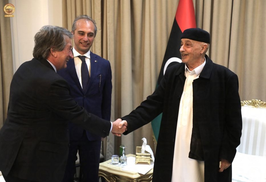 رئيس مجلس النواب يبحث مع السفير الإيطالي سُبل إنهاء الأزمة السياسية والملفات المشتركة