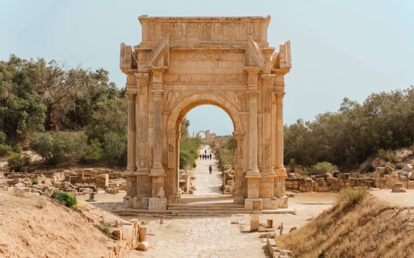 نورلاند يزور مدينة لبدة الأثرية ويشيد بالكنوز التاريخية التي تزخر بها ليبيا