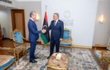 تكالة يبحث مع السفير الإيطالي الحلول المقترحة عقب استقالة باثيلي