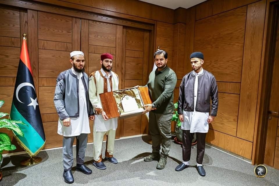 العبيدي وصدام  يكرّمان الليبيين الفائزين بمسابقات القرآن الكريم الدولية