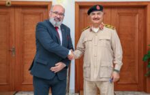 القائد العام يبحث مع سفير المملكة المتحدة تهيئة الظروف لإجراء الانتخابات العامة في ليبيا